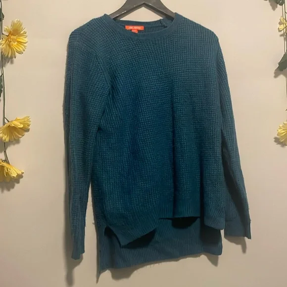 Joe Fresh sweater - Picture 1 of 3